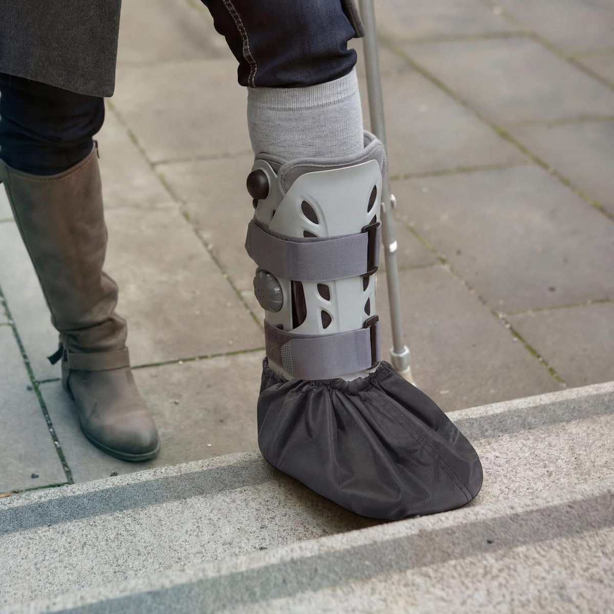 Light Gray Waterproof Non Slip Walking Boot Covers 2 Pairs O834
