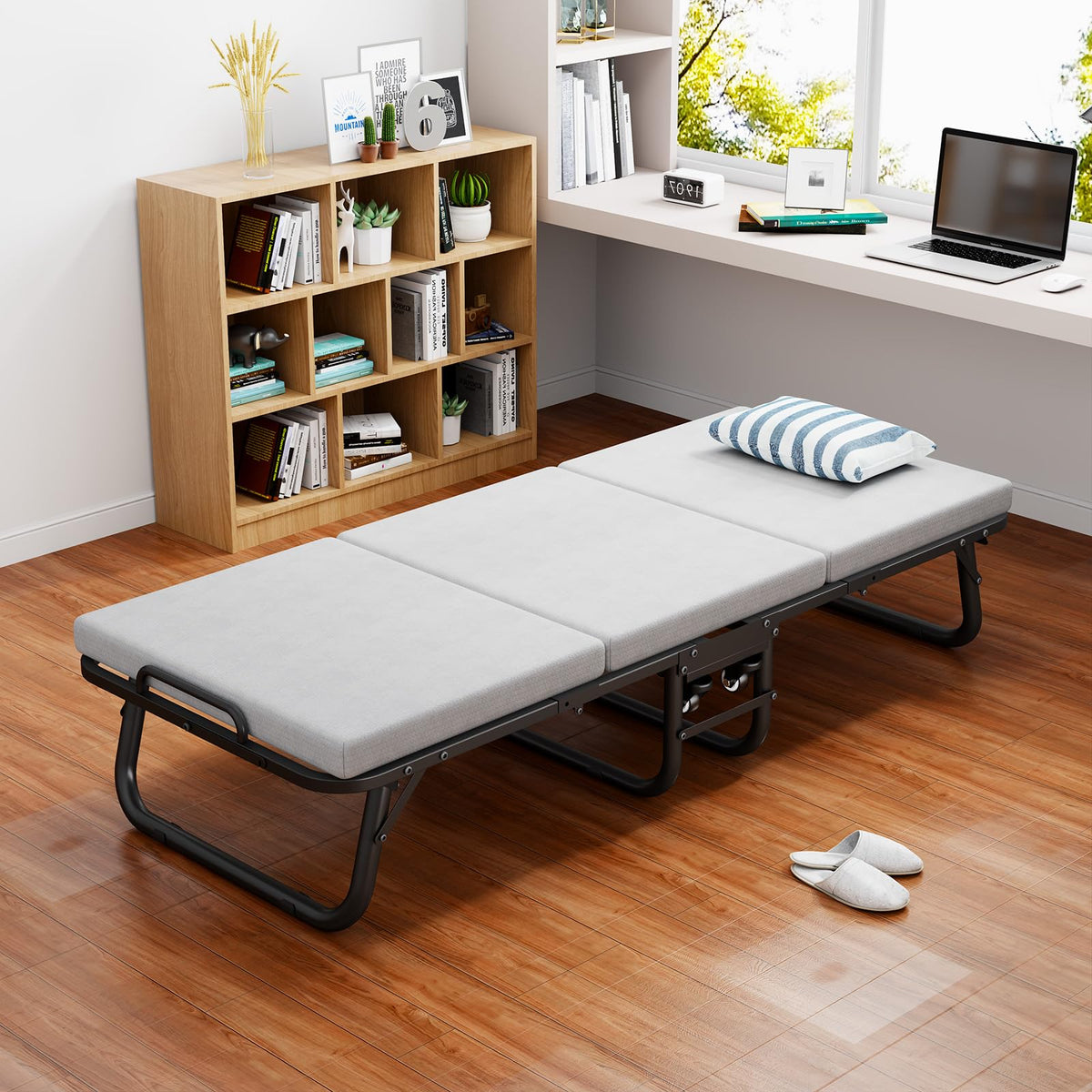 Folding Rollaway Bed J526